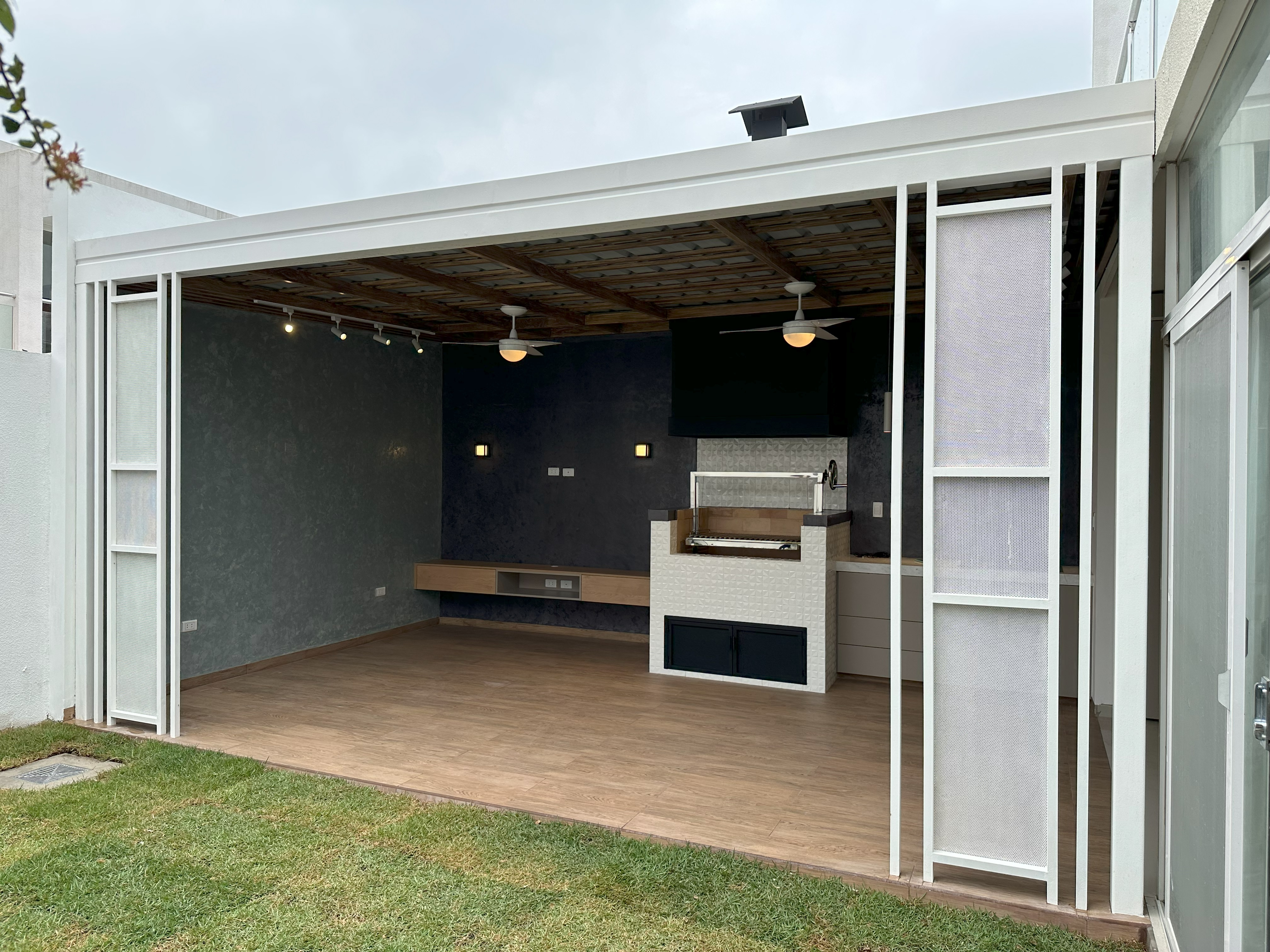 CHURRASQUERA A. VIVEROS - imagen