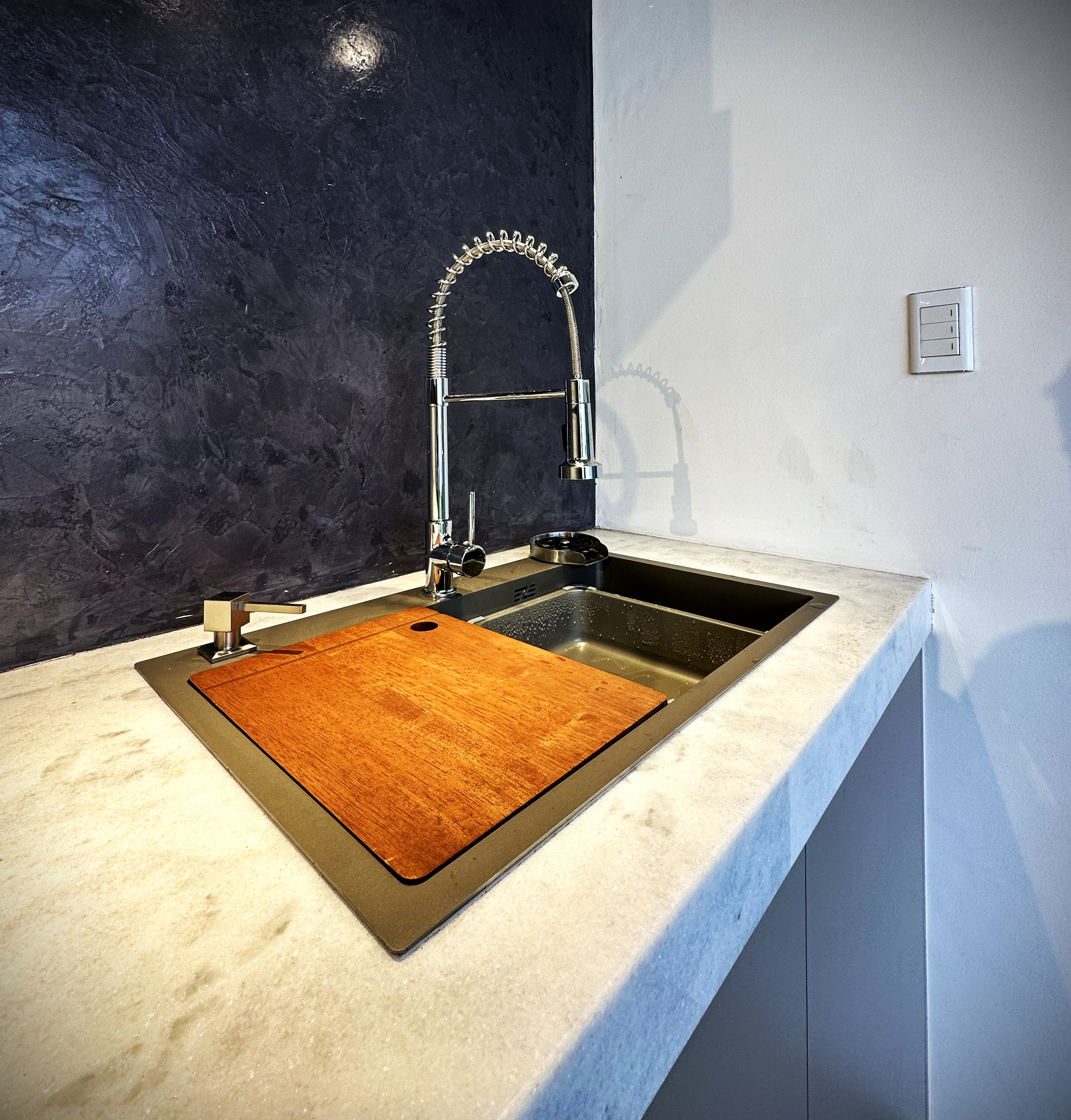 CHURRASQUERA A. VIVEROS - imagen