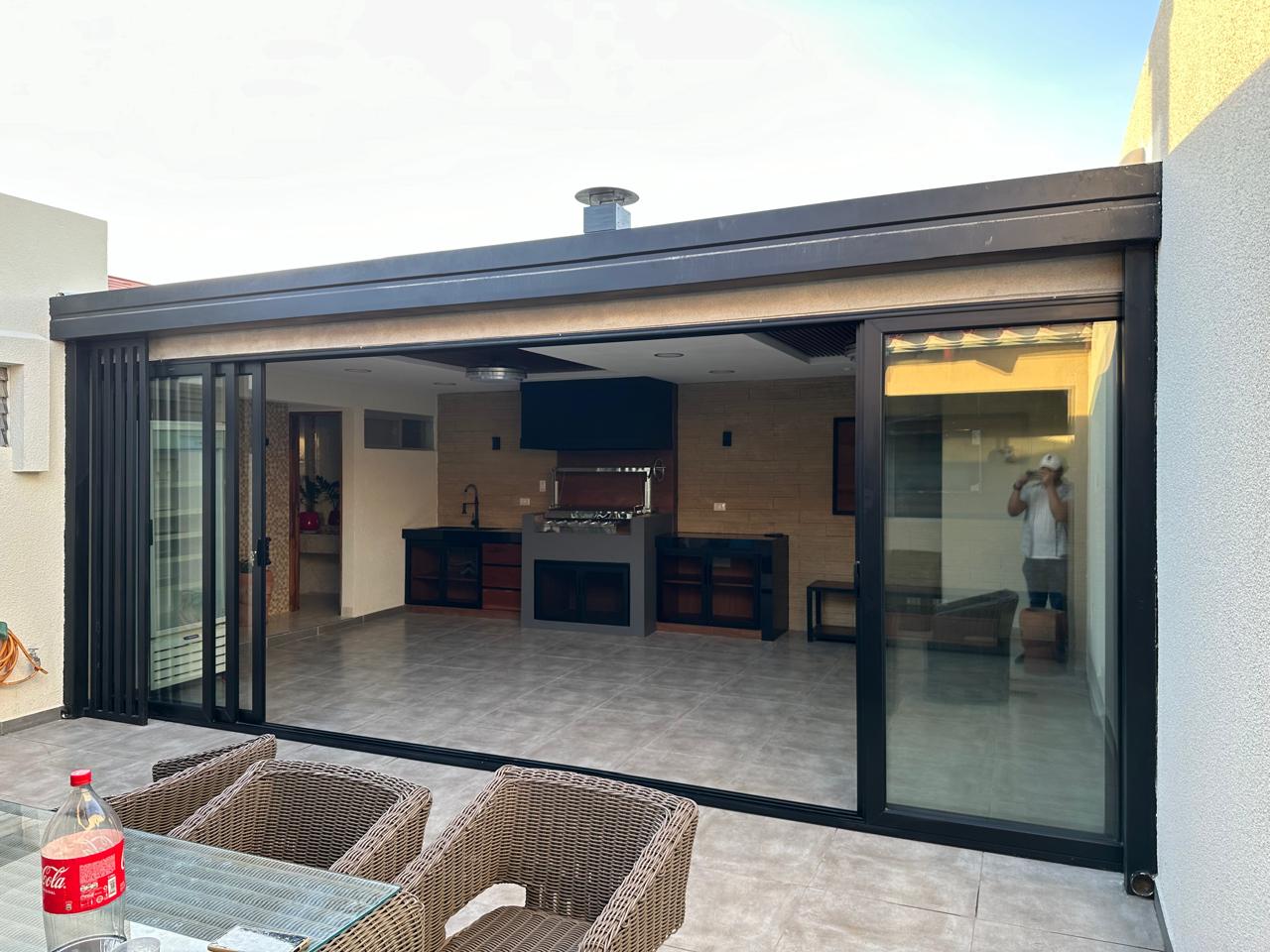 CHURRASQUERA J. PINTO