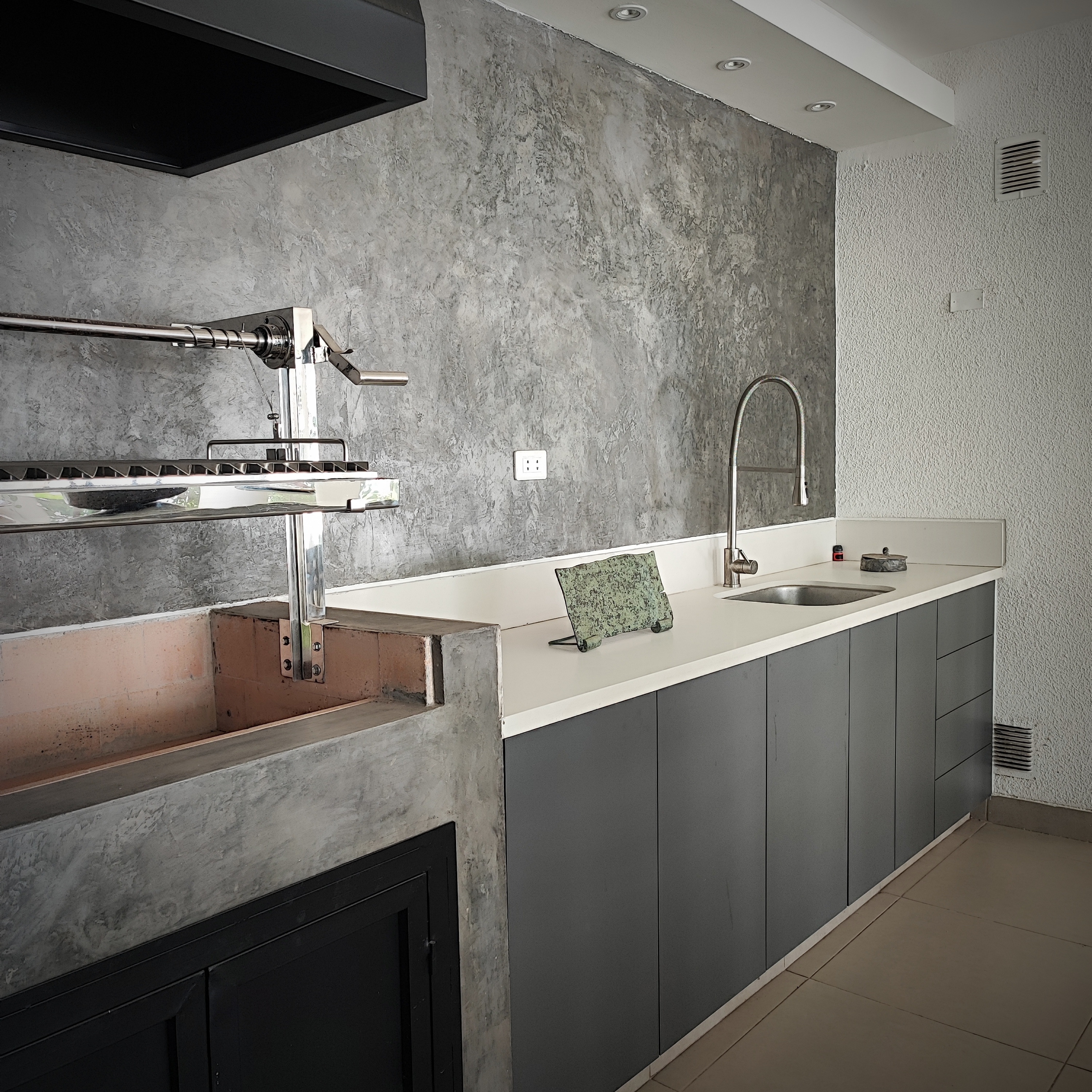 CHURRASQUERA C. FERNANDEZ - imagen